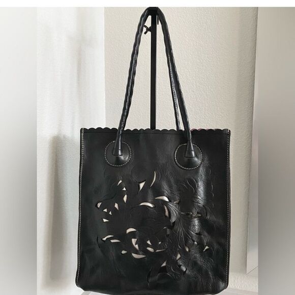 Patricia Nash Cavo tooled leather tote - Picture 3 of 15
